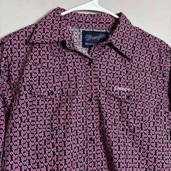 Wrangler Western Breast Cancer Awareness Pearl Snap Top Black Pink Size Small - Picture 2 of 7